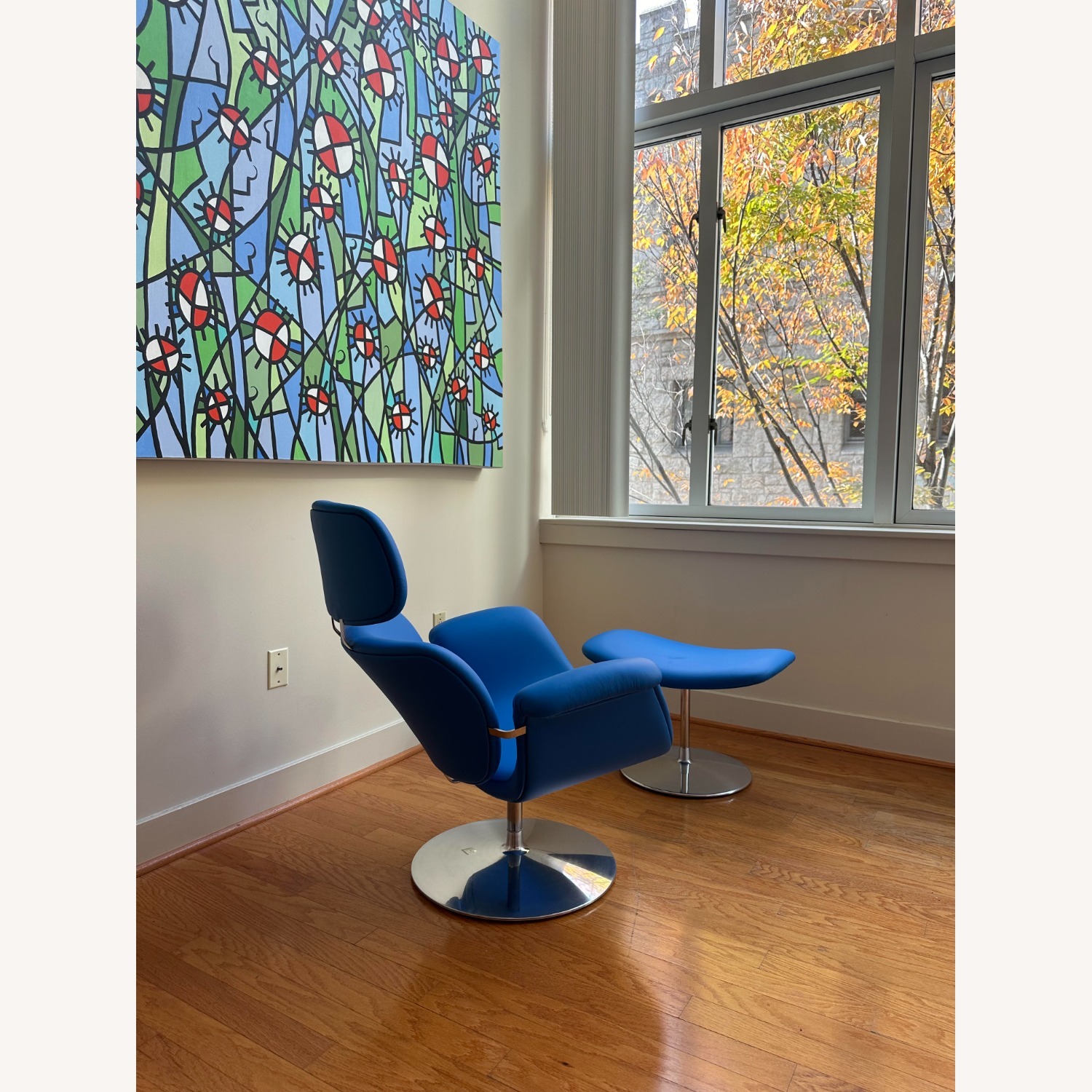 Artifort Leather Tulip Armchair and Ottoman  - image-2