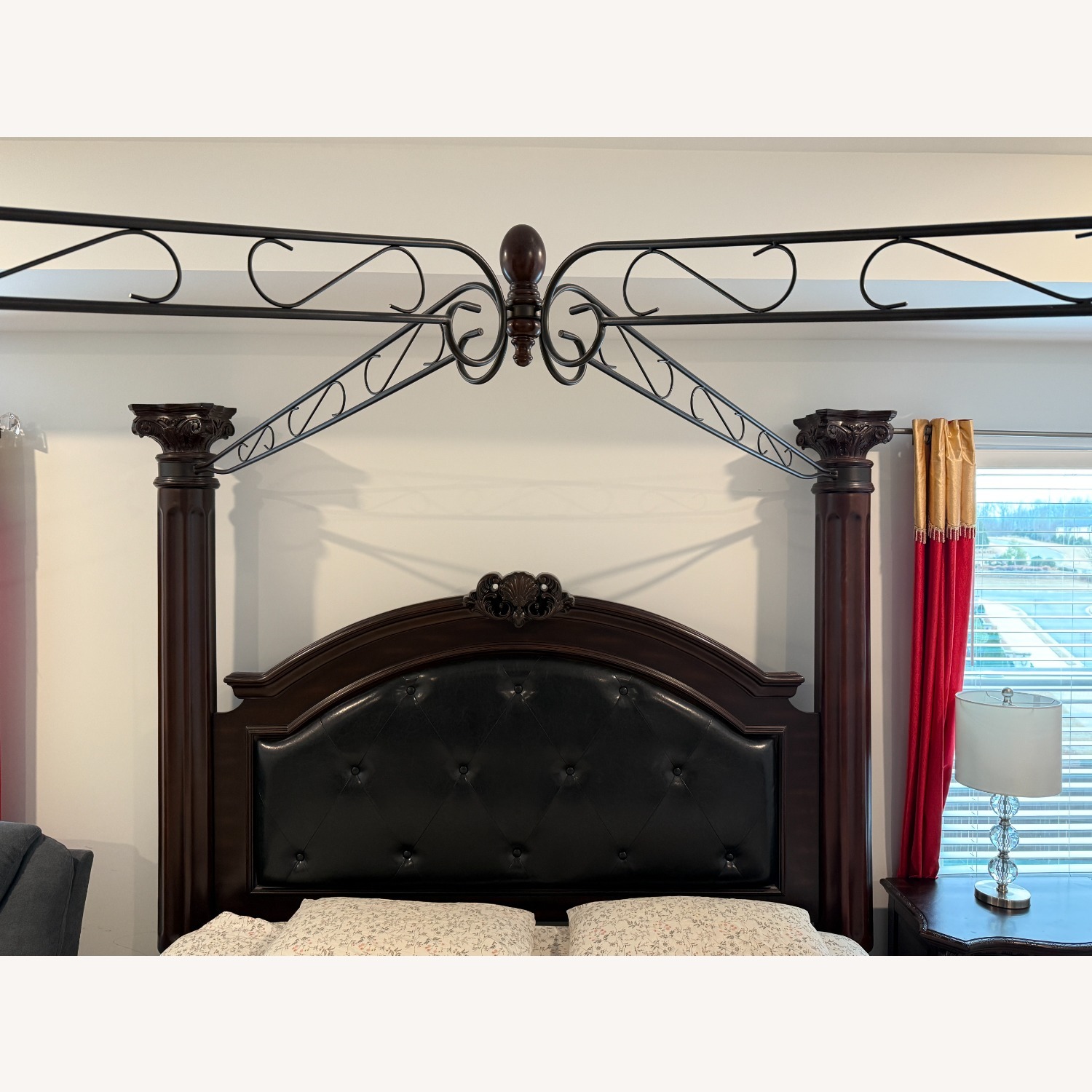 Canopy King Bed - image-2