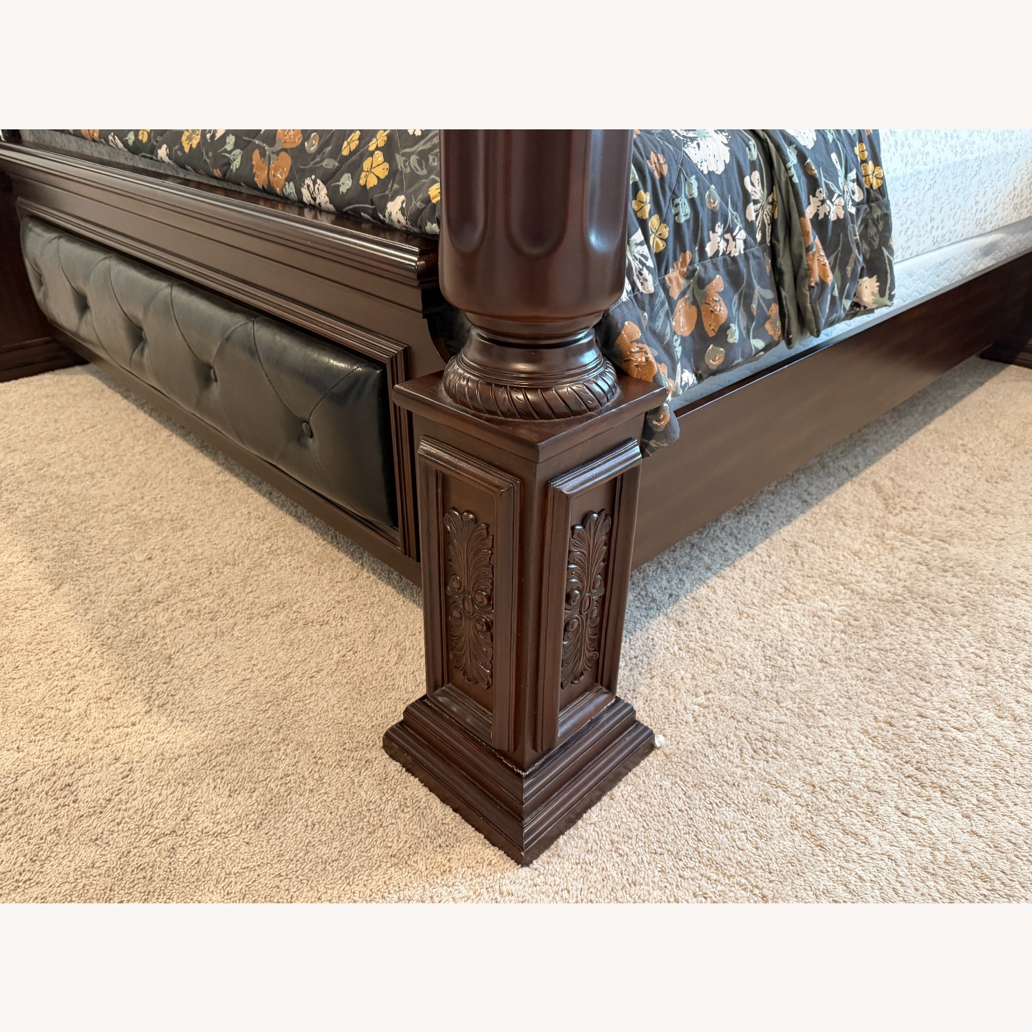 Canopy King Bed - image-7