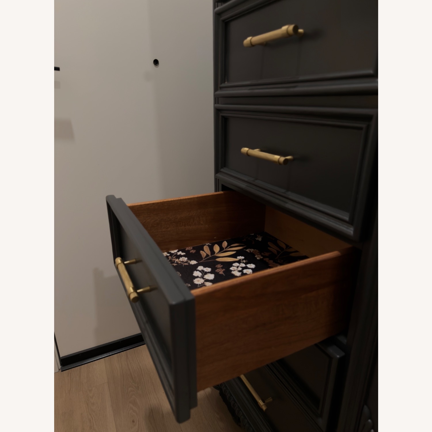 Lexington Furniture Black Dresser - image-4