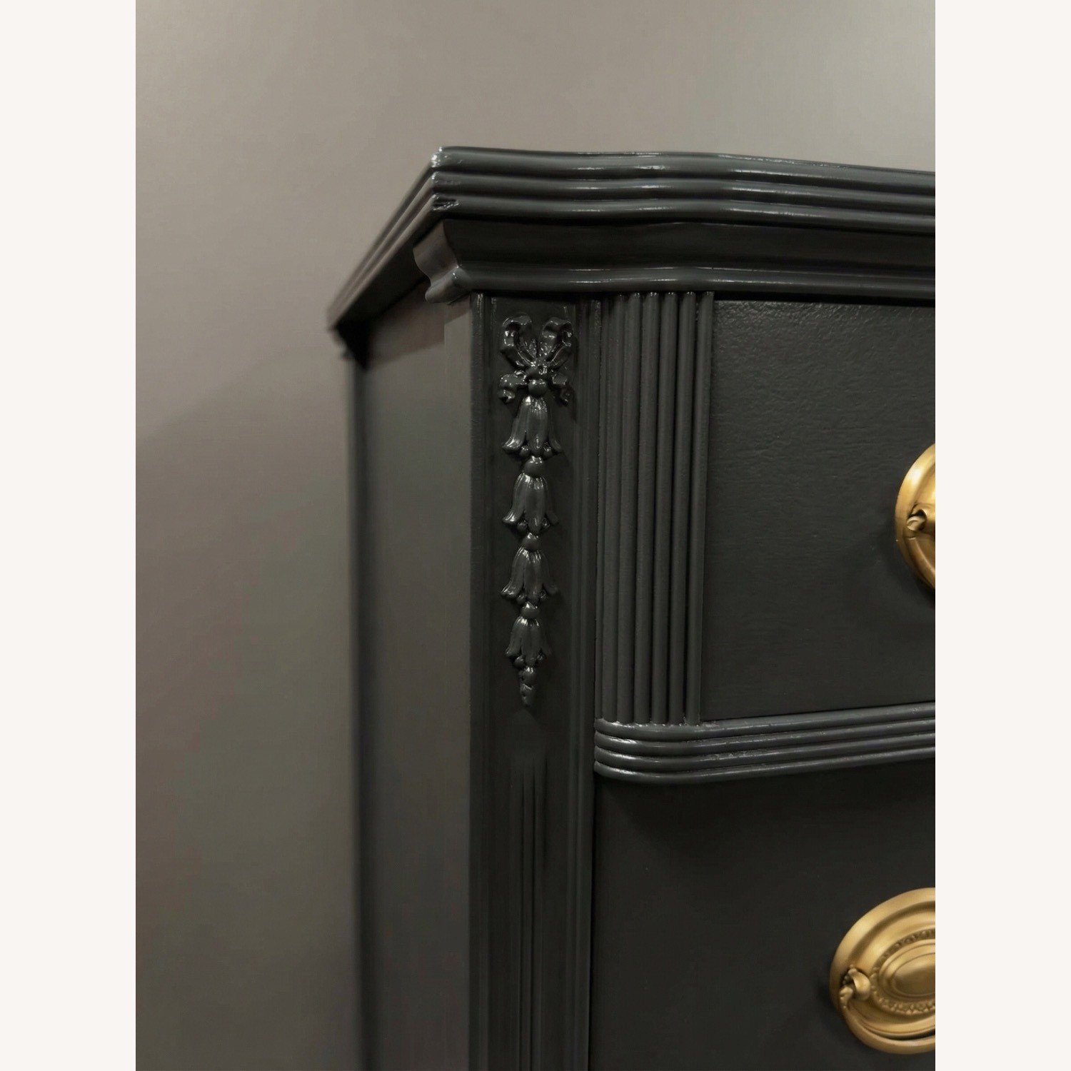  Mahogany Dresser - image-3