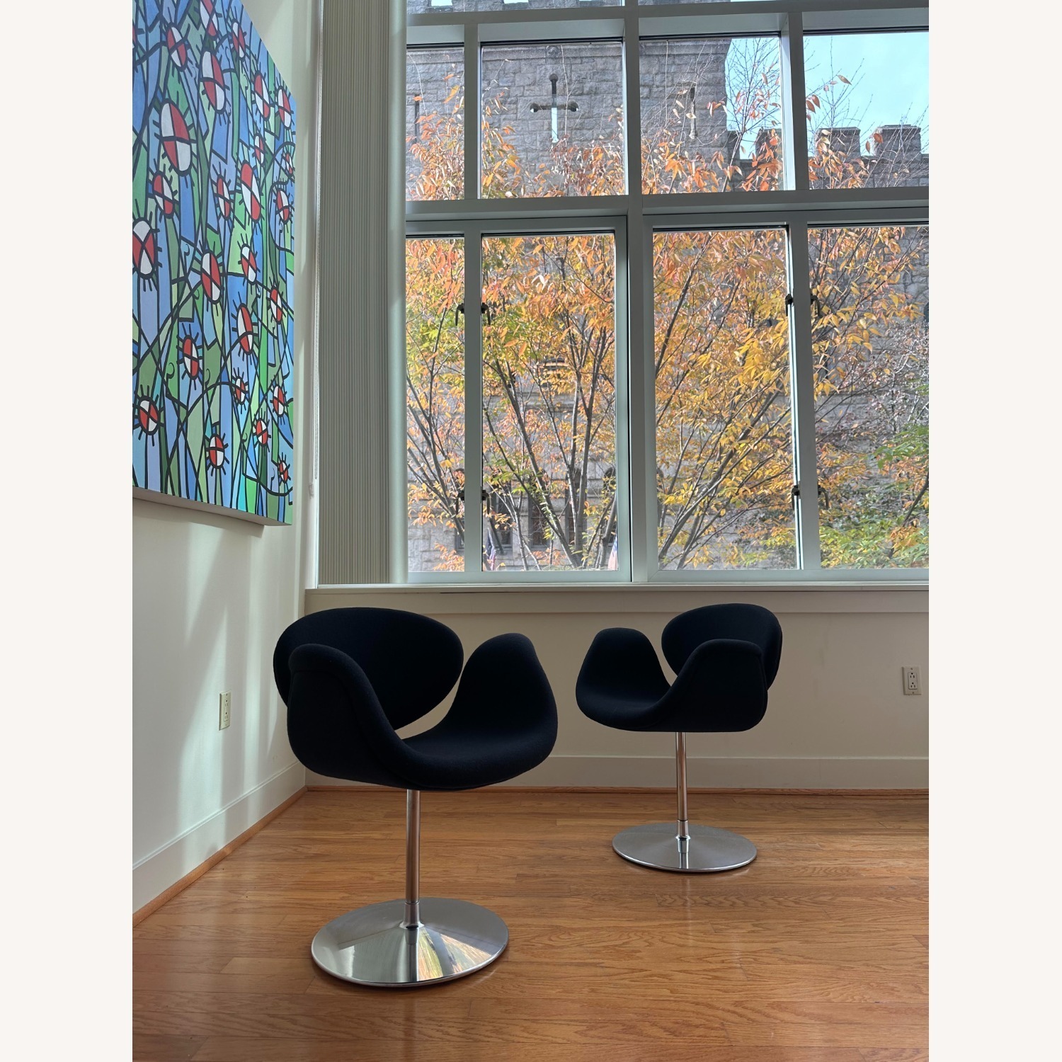 Pair of Artifort Pierre Paulin Little Tulip Chairs - image-1