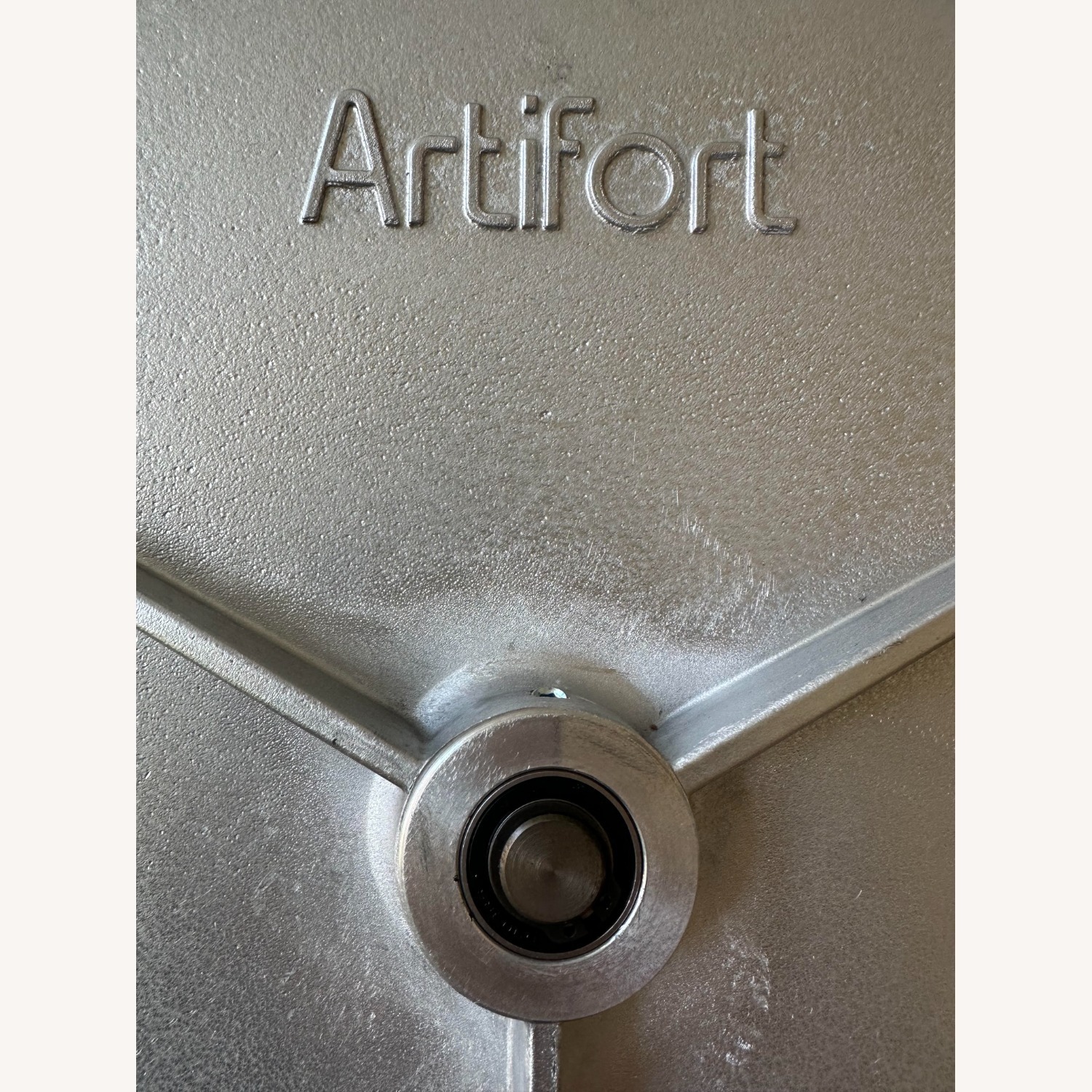 Pair of Artifort Pierre Paulin Little Tulip Chairs - image-11