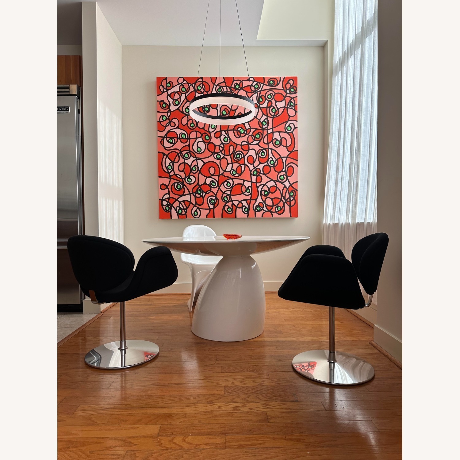 Pair of Artifort Pierre Paulin Little Tulip Chairs - image-7