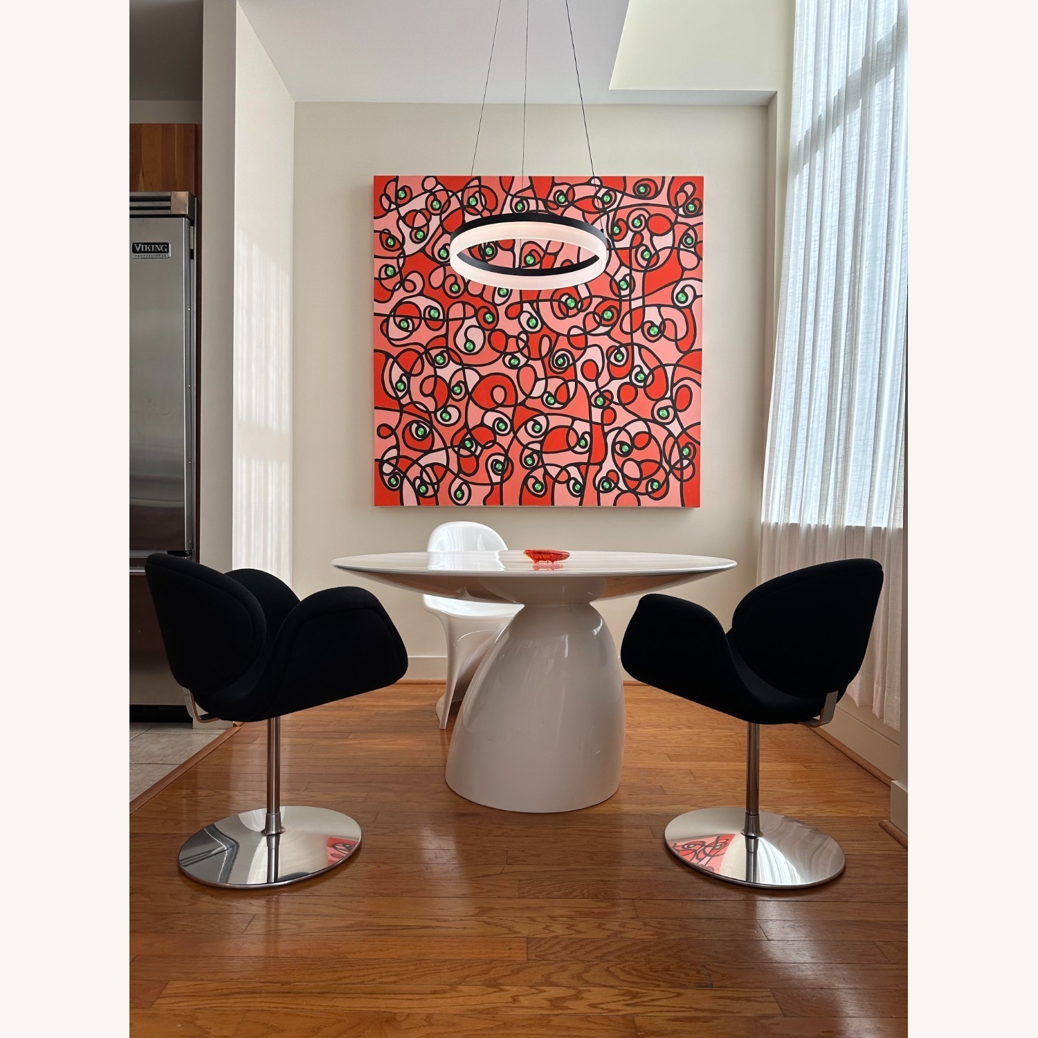 Pair of Artifort Pierre Paulin Little Tulip Chairs - image-5