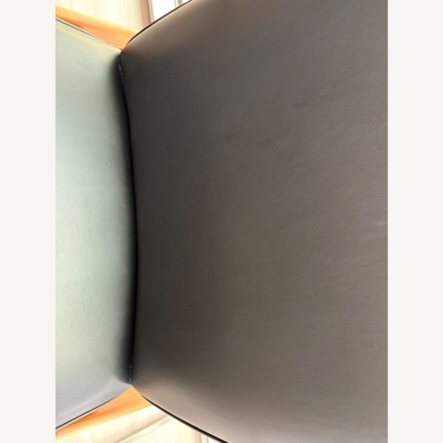 Saarinen & Eames  Modell 711 Black Leather Armchairs - image-14