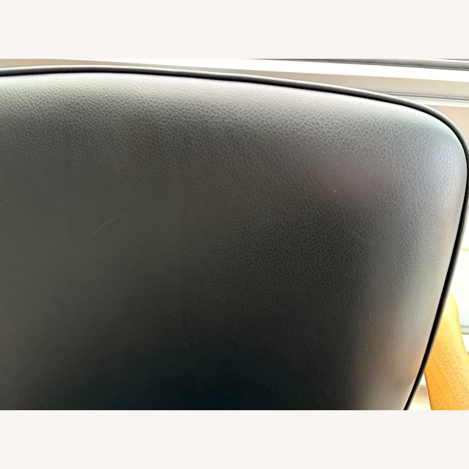 Saarinen & Eames  Modell 711 Black Leather Armchairs - image-17