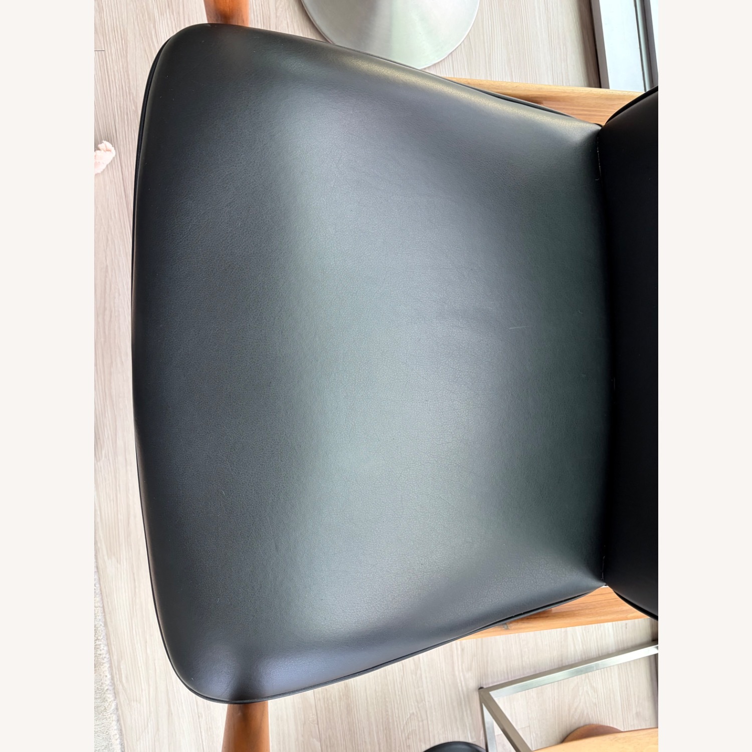 Saarinen & Eames  Modell 711 Black Leather Armchairs - image-16