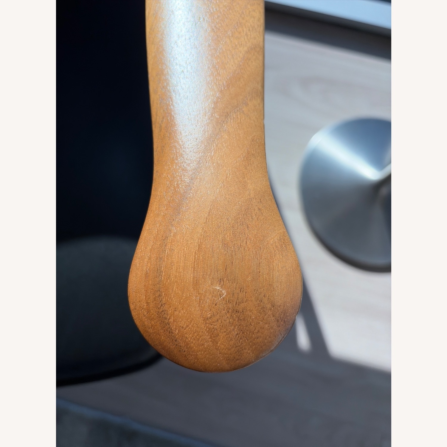 Saarinen & Eames Modell 711 Black Leather Armchairs - image-8