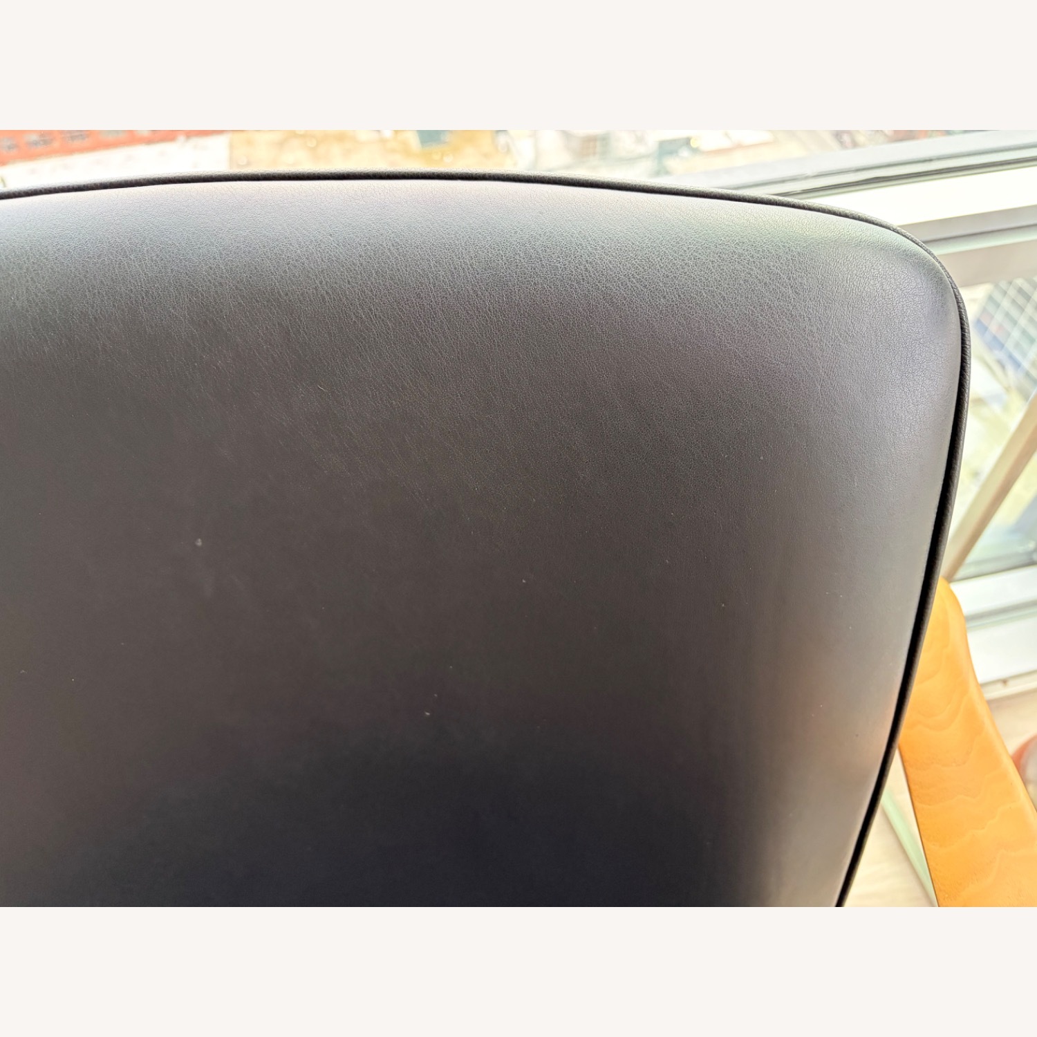 Saarinen & Eames  Modell 711 Black Leather Armchairs - image-12