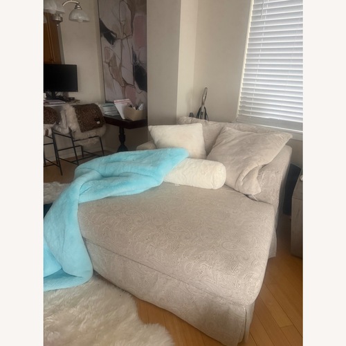 Used Wayfair Lucia Chaise lounge  for sale on AptDeco