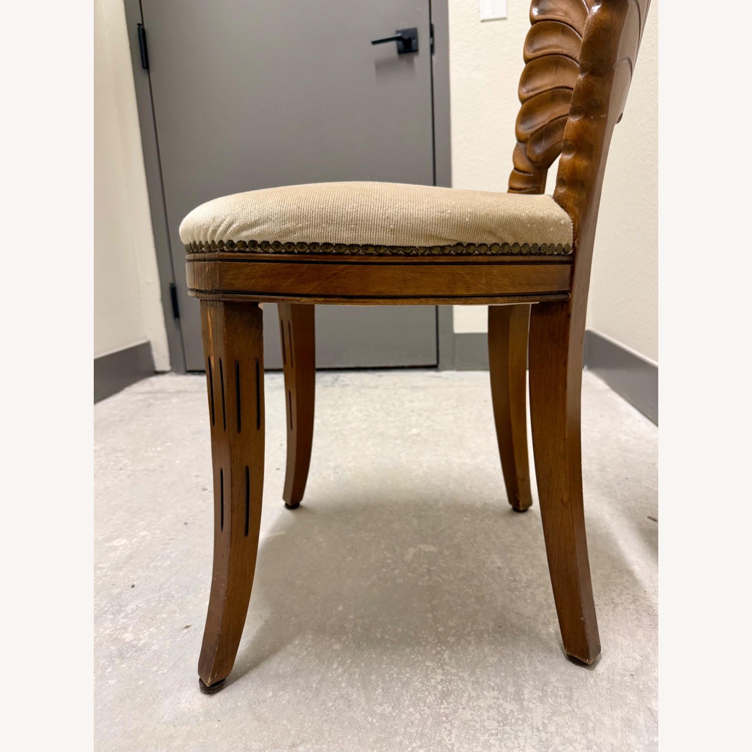 Vintage/Antique Dark Brown Accent Chair - image-3