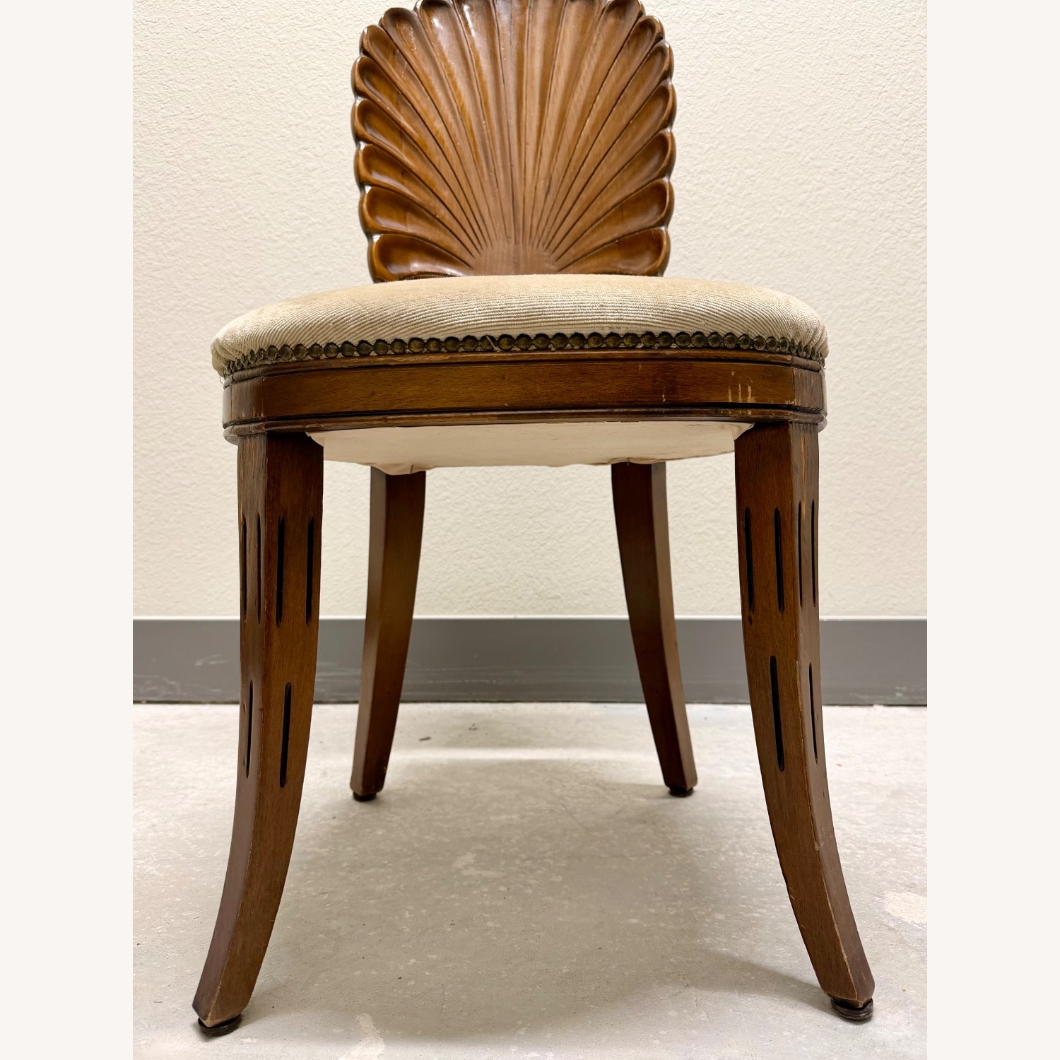 Vintage/Antique Dark Brown Accent Chair - image-4