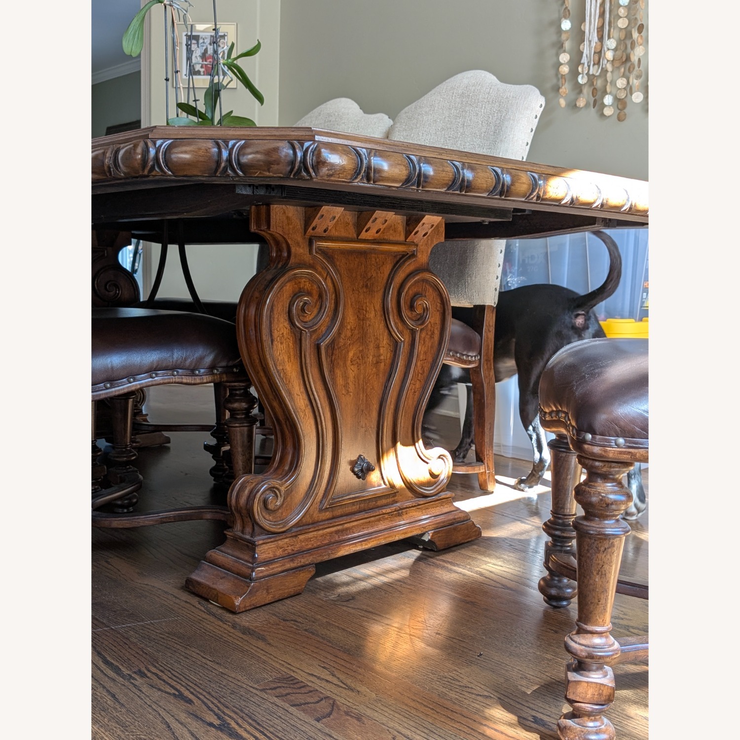 Universal Traditional Dining Table with 2 Extension Leaves - image-1