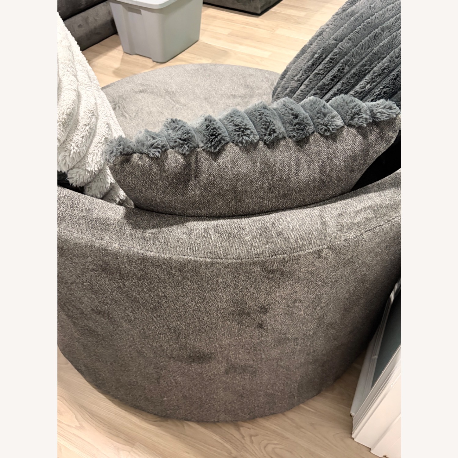 Rooms To Go Light Gray Fur and Hide Ottoman - image-2