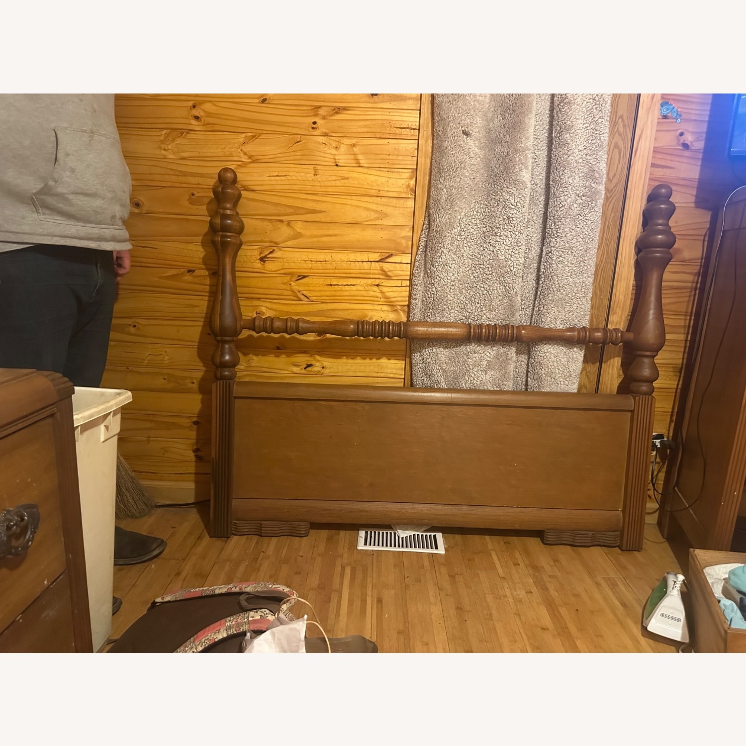 1930's Art Deco Waterfall Bed - image-2