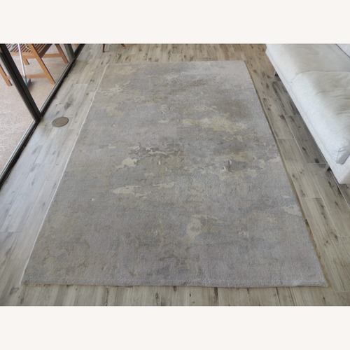 Used Room & Board Light Gray Wool Area Rug 6' x 9' for sale on AptDeco