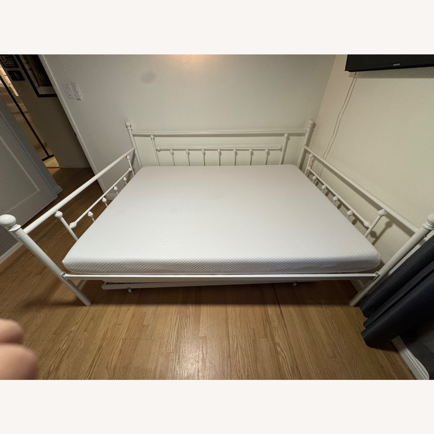 Wayfair White Daybed - image-5