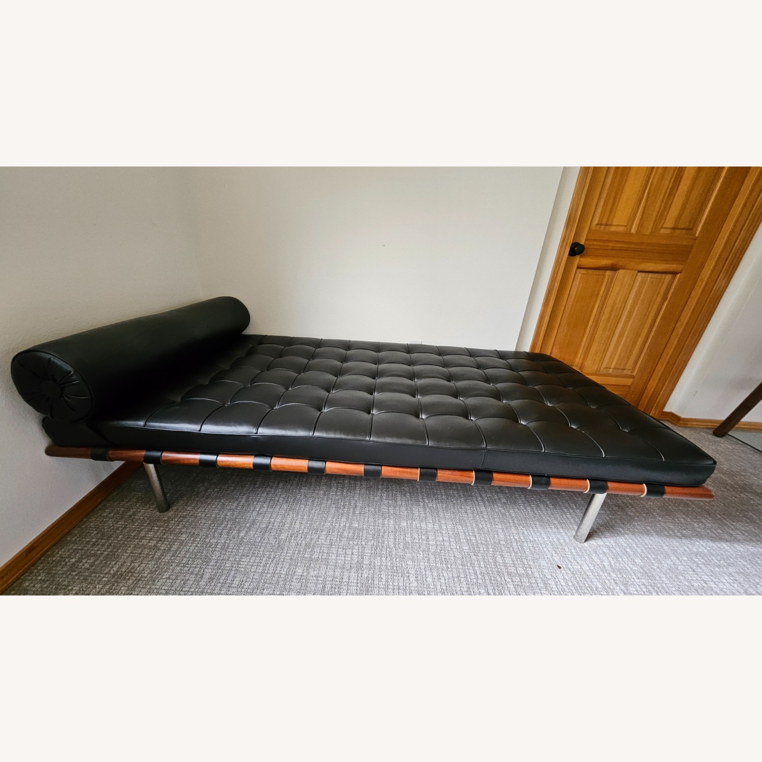 Knoll Barcelona Couch Black Leather Chaise Lounge - image-12