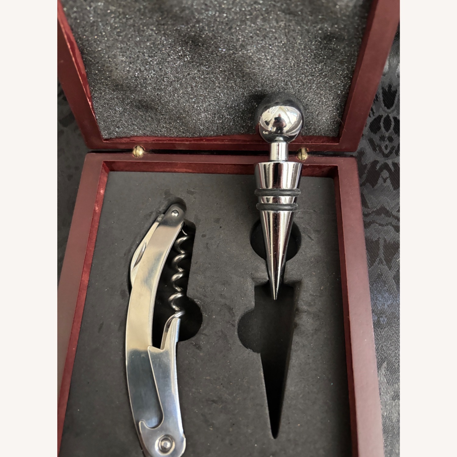 Vintage/Antique Dark Brown Wood Décor - image-2