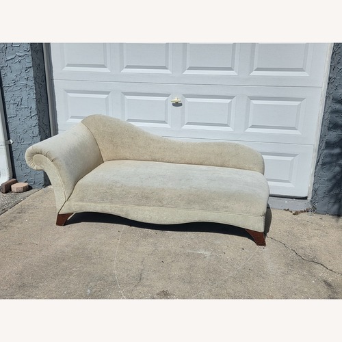 Used Skyline Furniture White Fabric Loveseat for sale on AptDeco