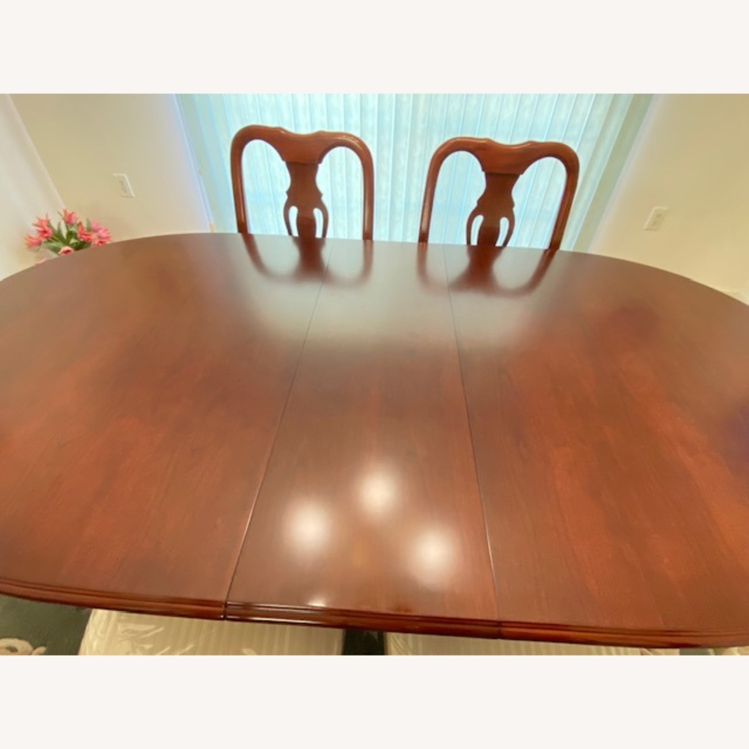 Elegant Cherry Finish Dining Table W 6 Chairs - image-5