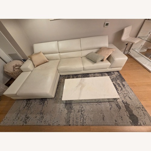 Used Z Gallerie Palazzo Light Gray Area Rug 8' x 10' for sale on AptDeco