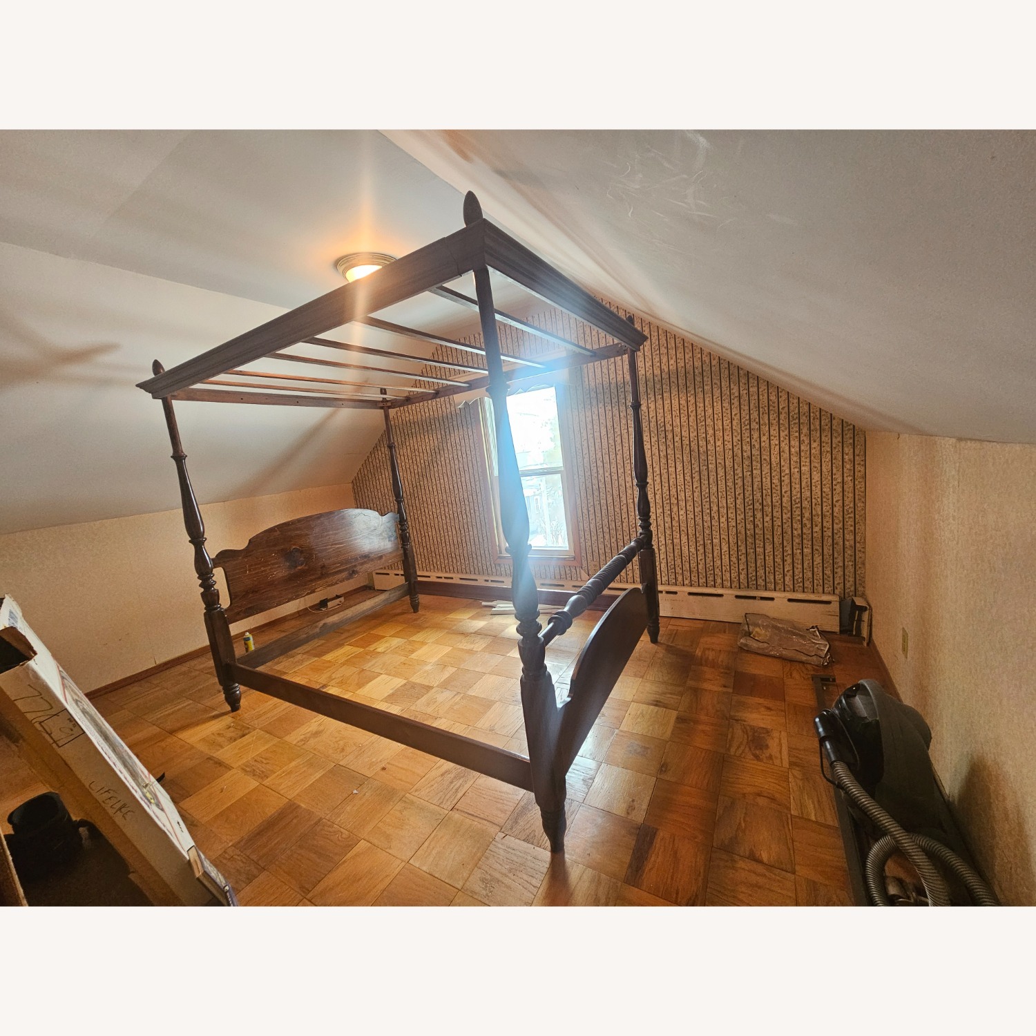 Ethan Allen American Pine Spindal Canopy Bed - image-7