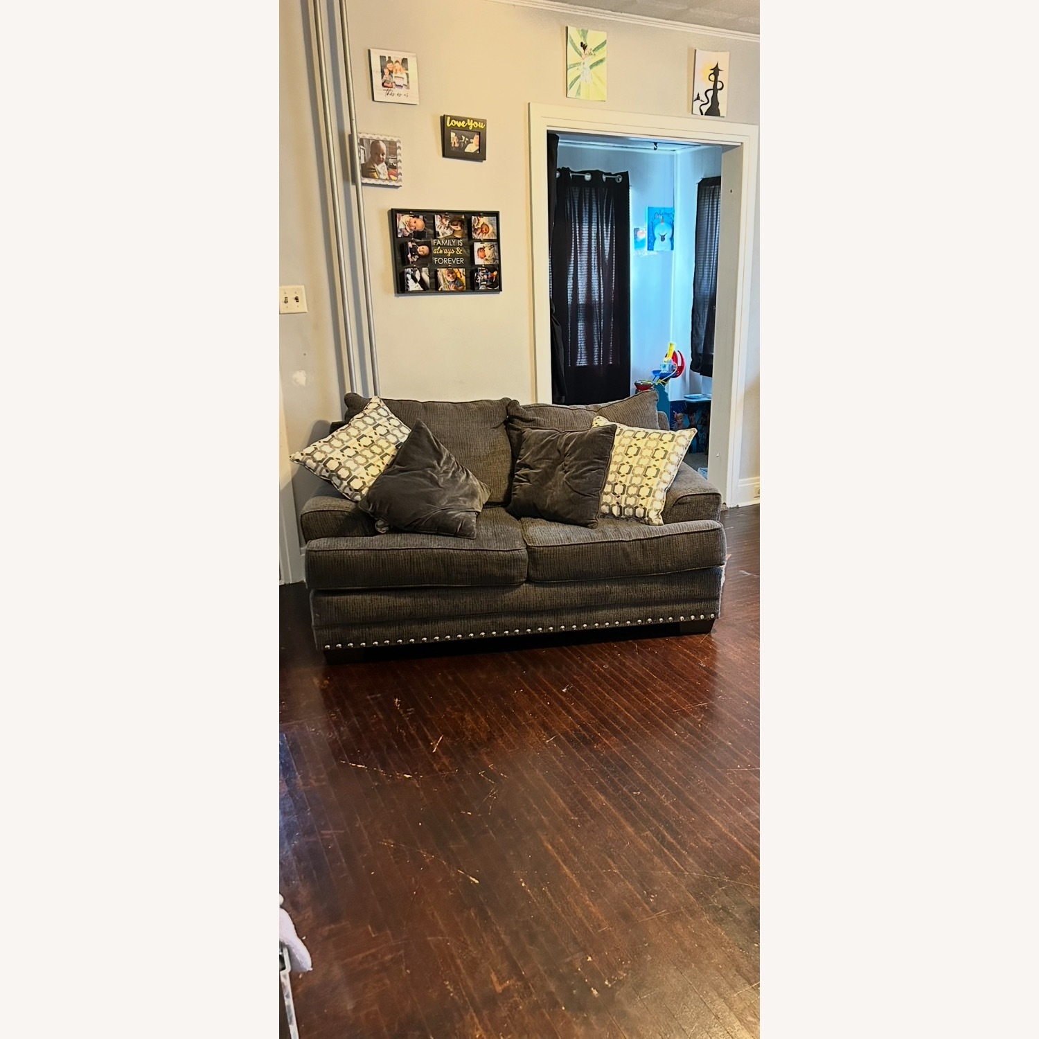 Ashley Loveseat - image-2