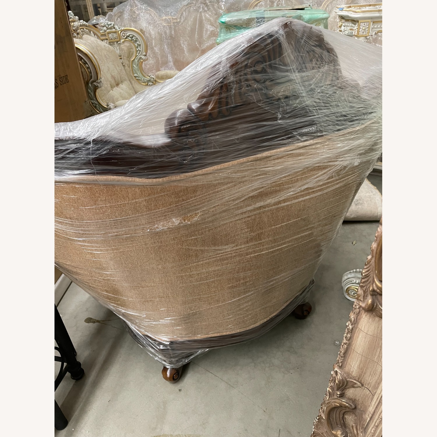 Sofa Chair - image-2