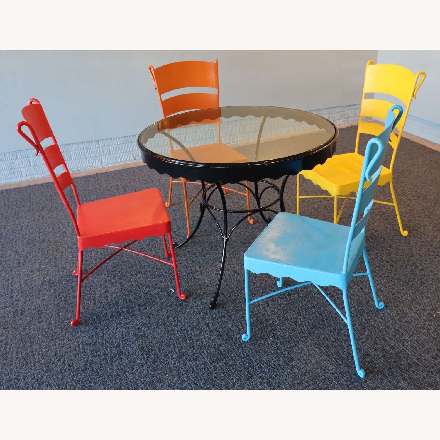 Vintage/Antique Patio Furniture - image-1