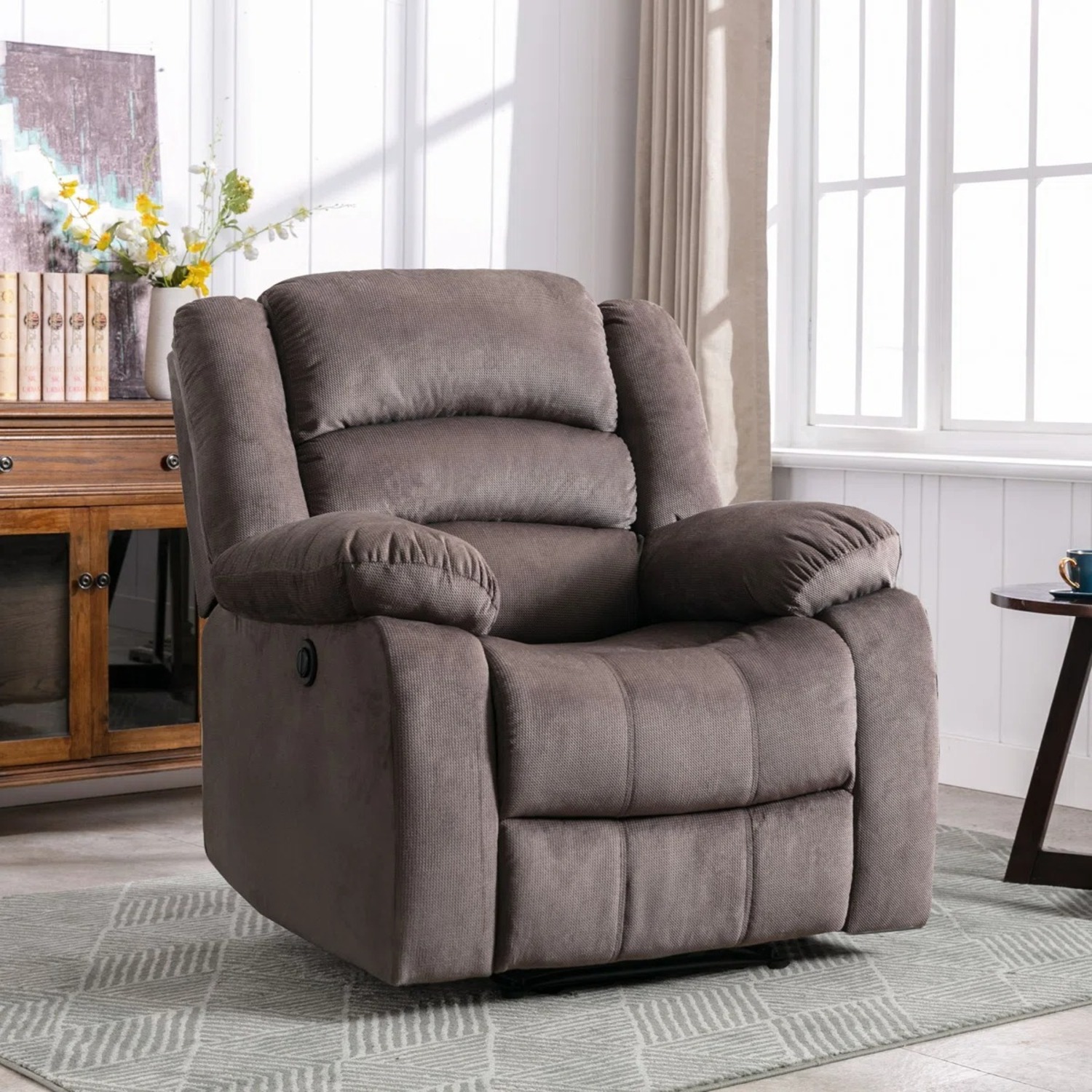 Expedition Shadow Motion Recliner - image-2