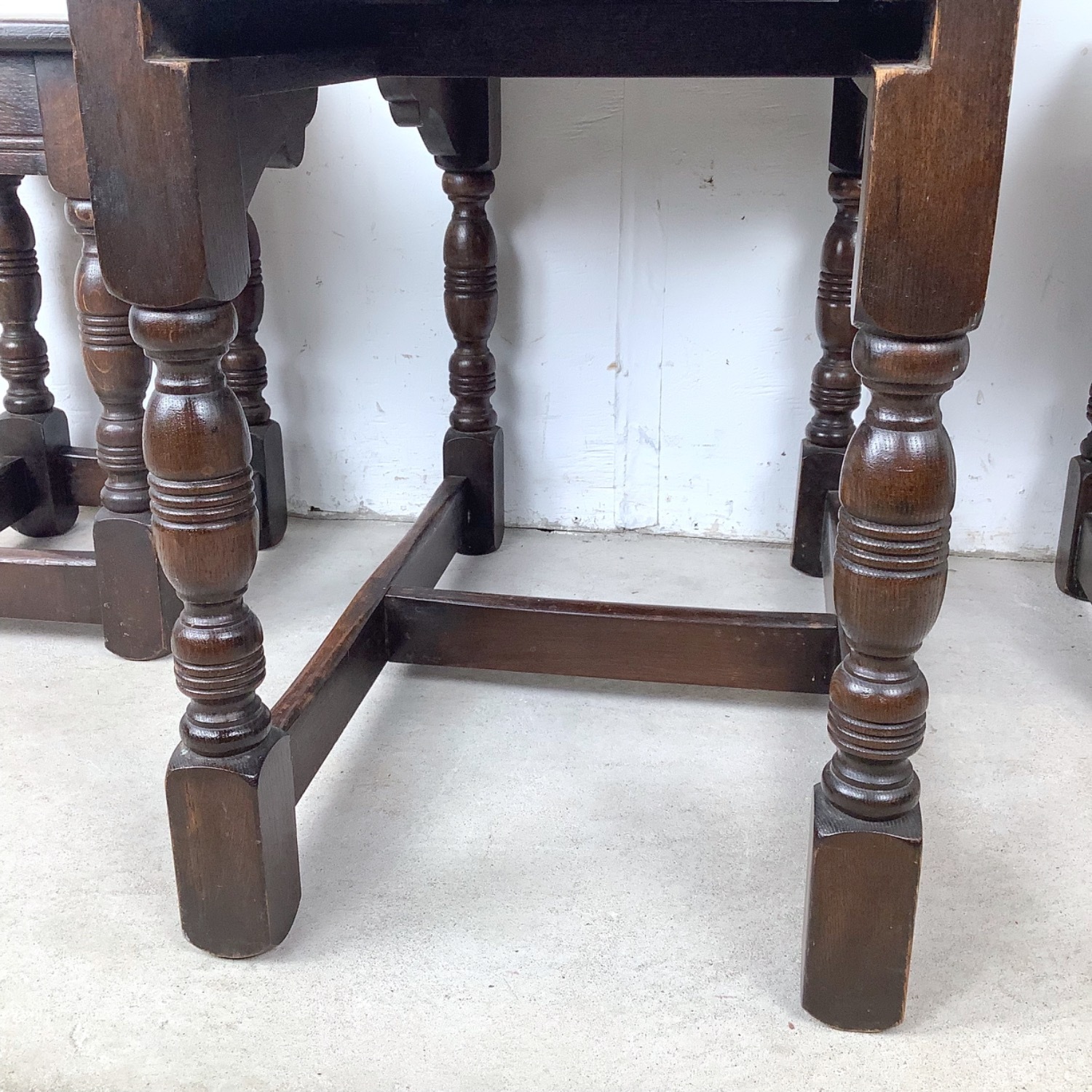 Vintage English-Style Nesting Tables – Set of 3 - image-12