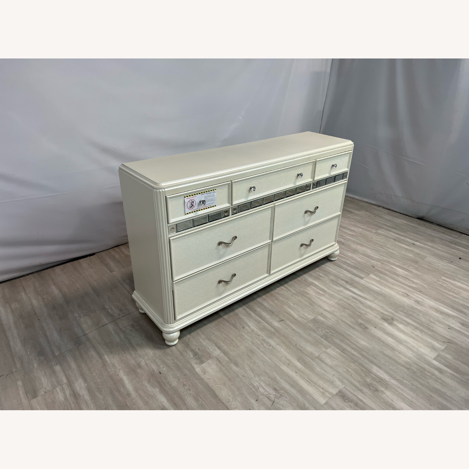 Avalon Furniture Kaleidoscope Dresser - image-2