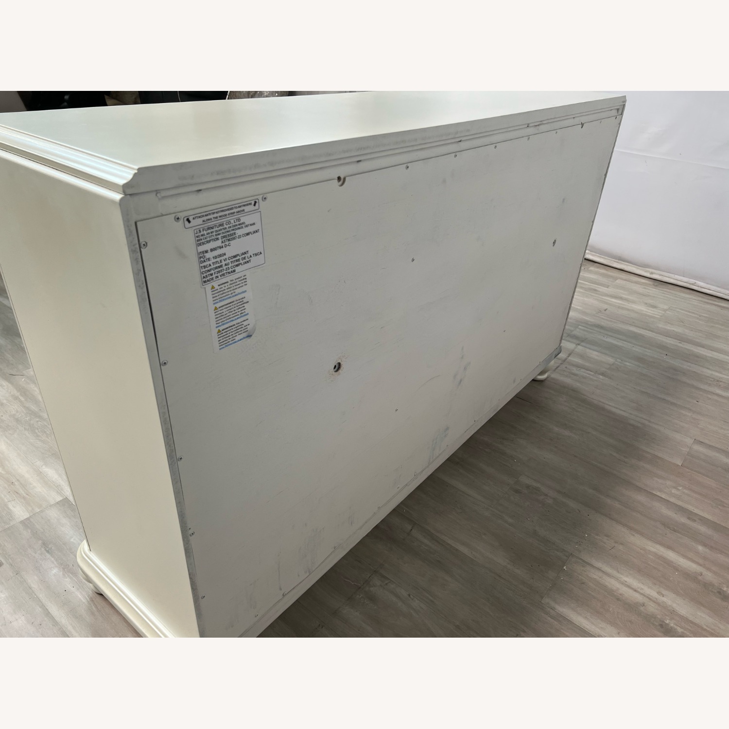 Avalon Furniture Kaleidoscope Dresser - image-7