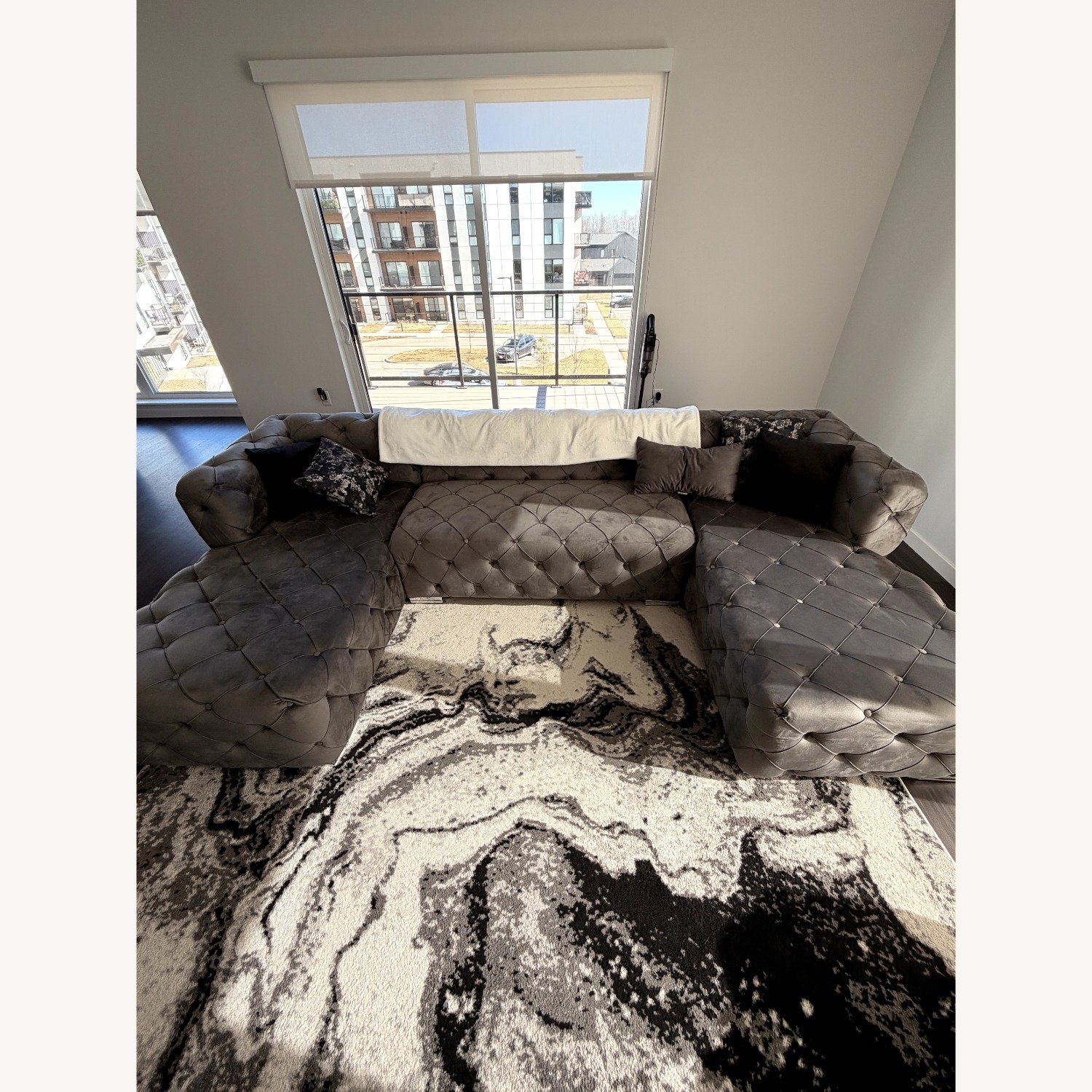 Light Gray Velvet 3+ Piece Sectional - image-7