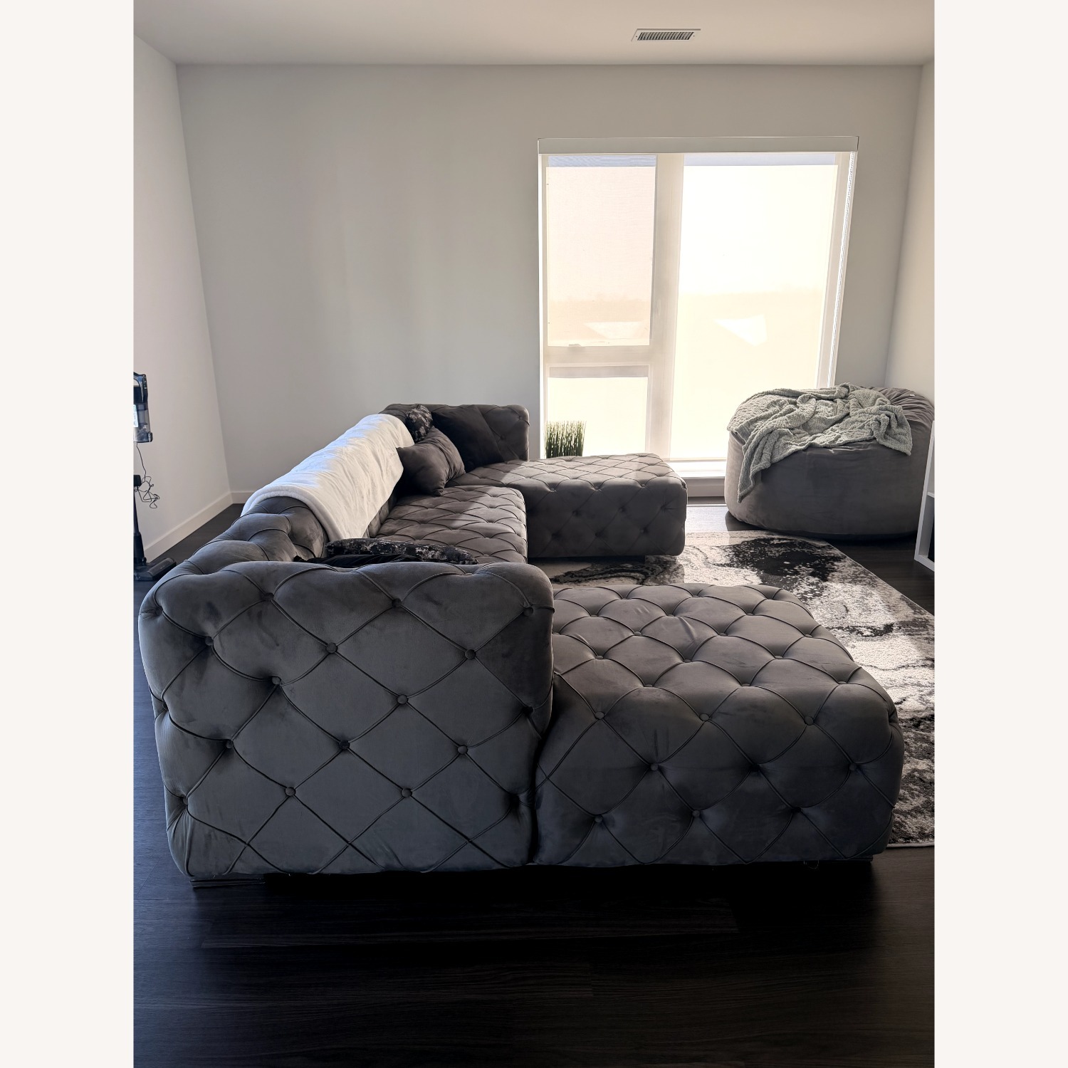 Light Gray Velvet 3+ Piece Sectional - image-6