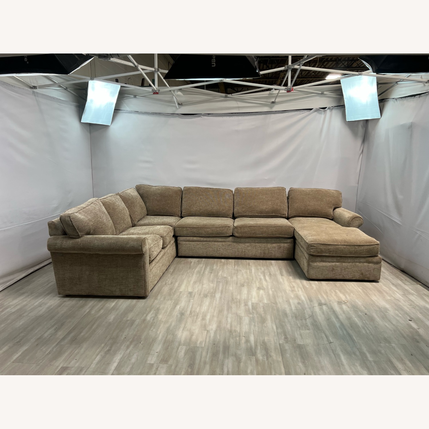 Raymour & Flanigan Nelson 4pc Sectional - image-1