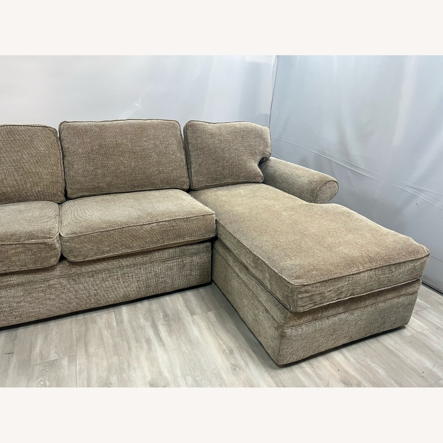 Raymour & Flanigan Nelson 4pc Sectional - image-6