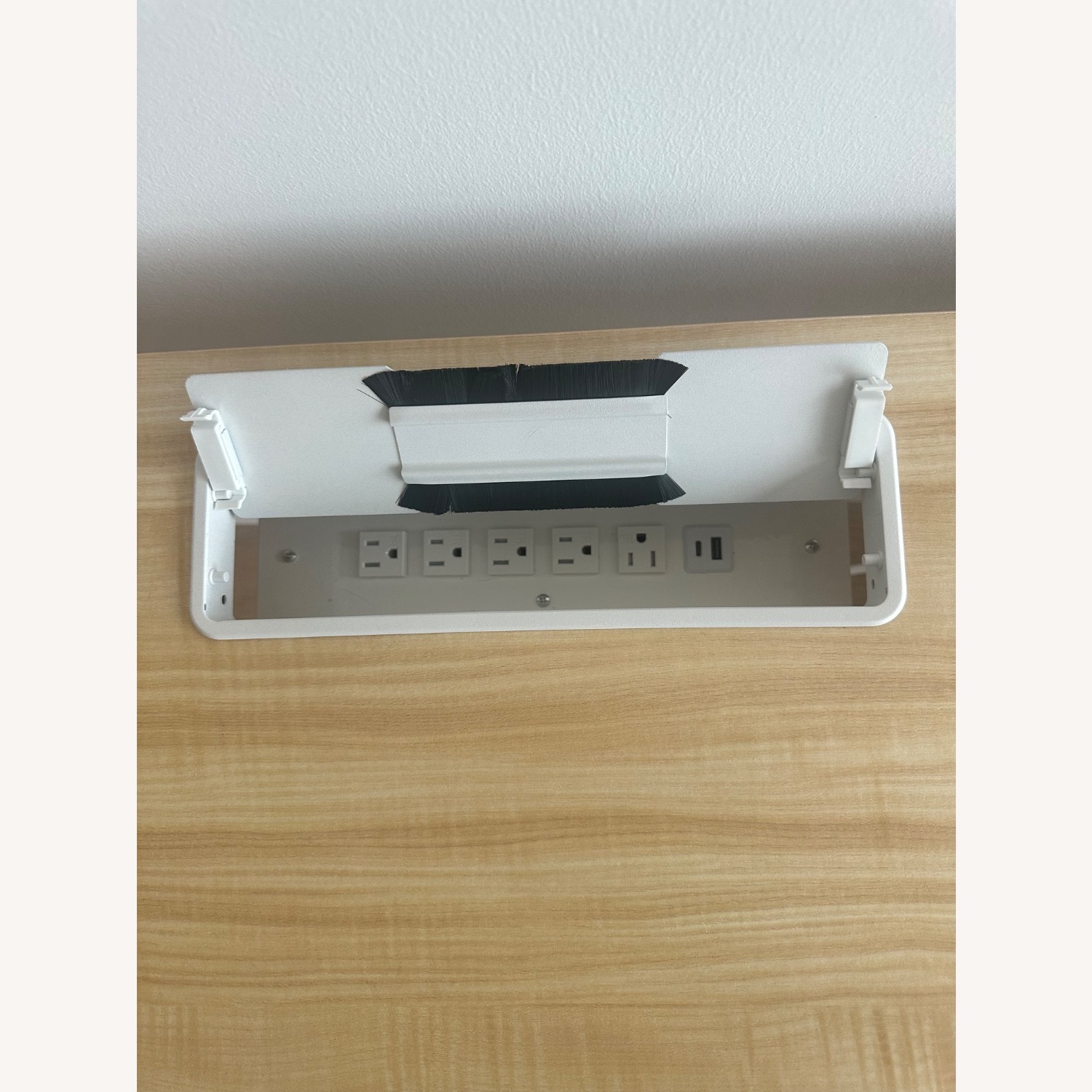 Branch Standing Desk With in Desk Power - image-2