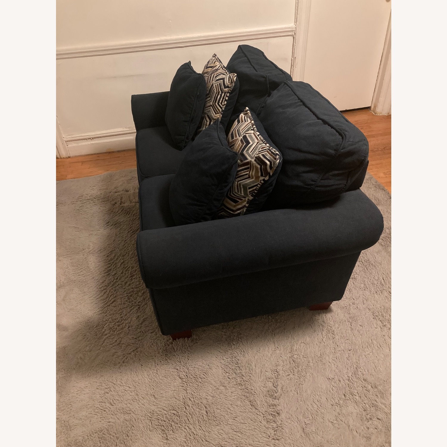 Bob's Discount Furniture 2 Seater Sofa - image-2