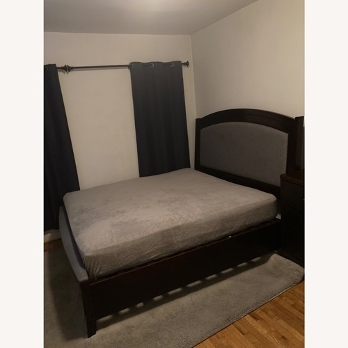 Used Bob's Discount Furniture King Bed for sale on AptDeco
