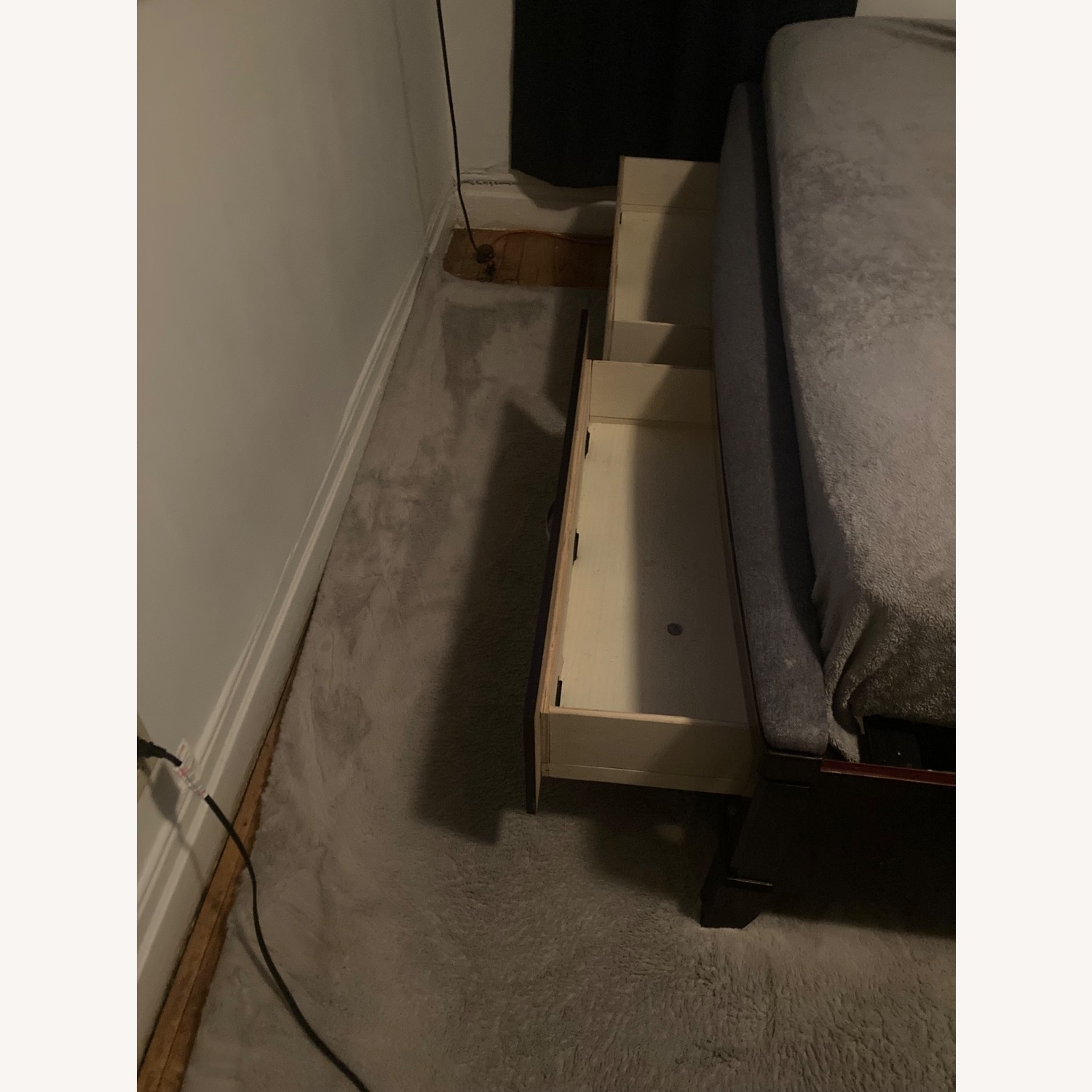 Bob's Discount Furniture King Bed - image-4