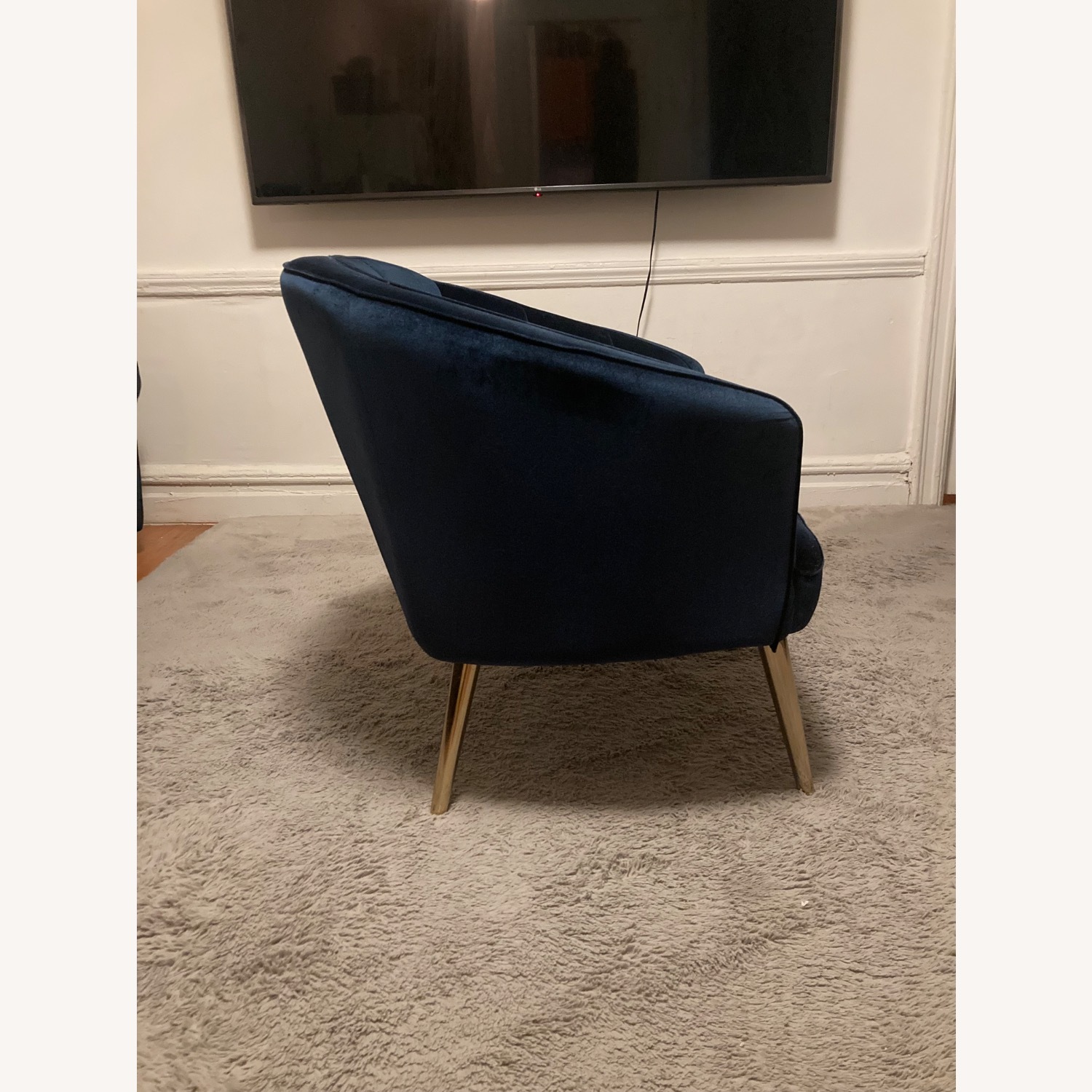 Bob’s Discount Accent chair - image-2