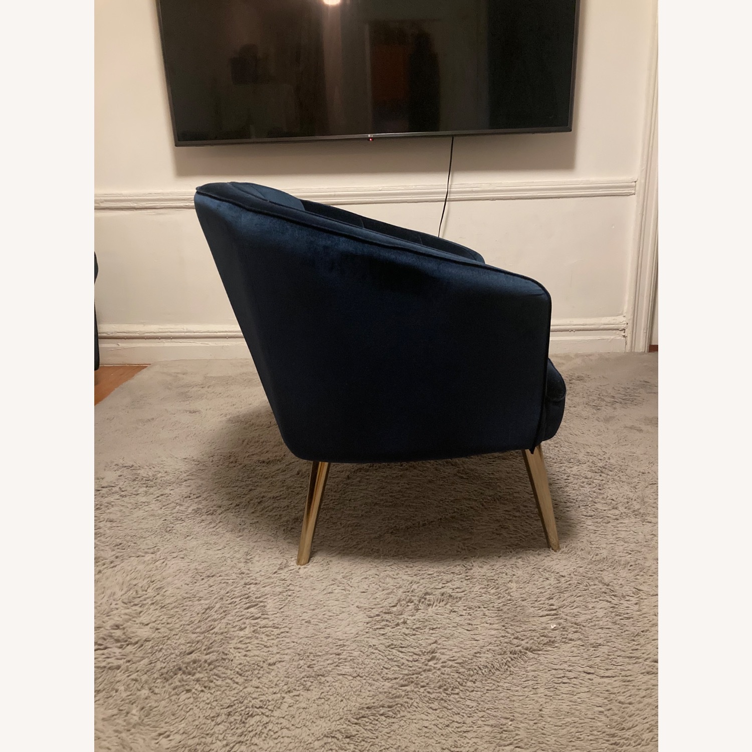 Bob’s Discount Accent chair - image-3