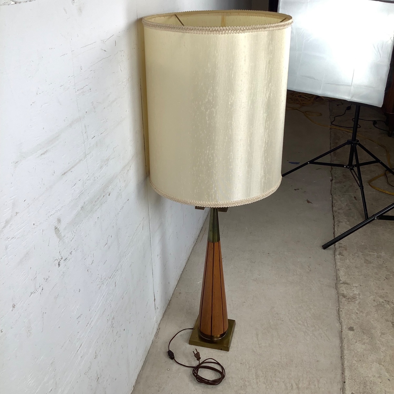 Mid Century Modern Walnut & Brass Table Lamp - image-5