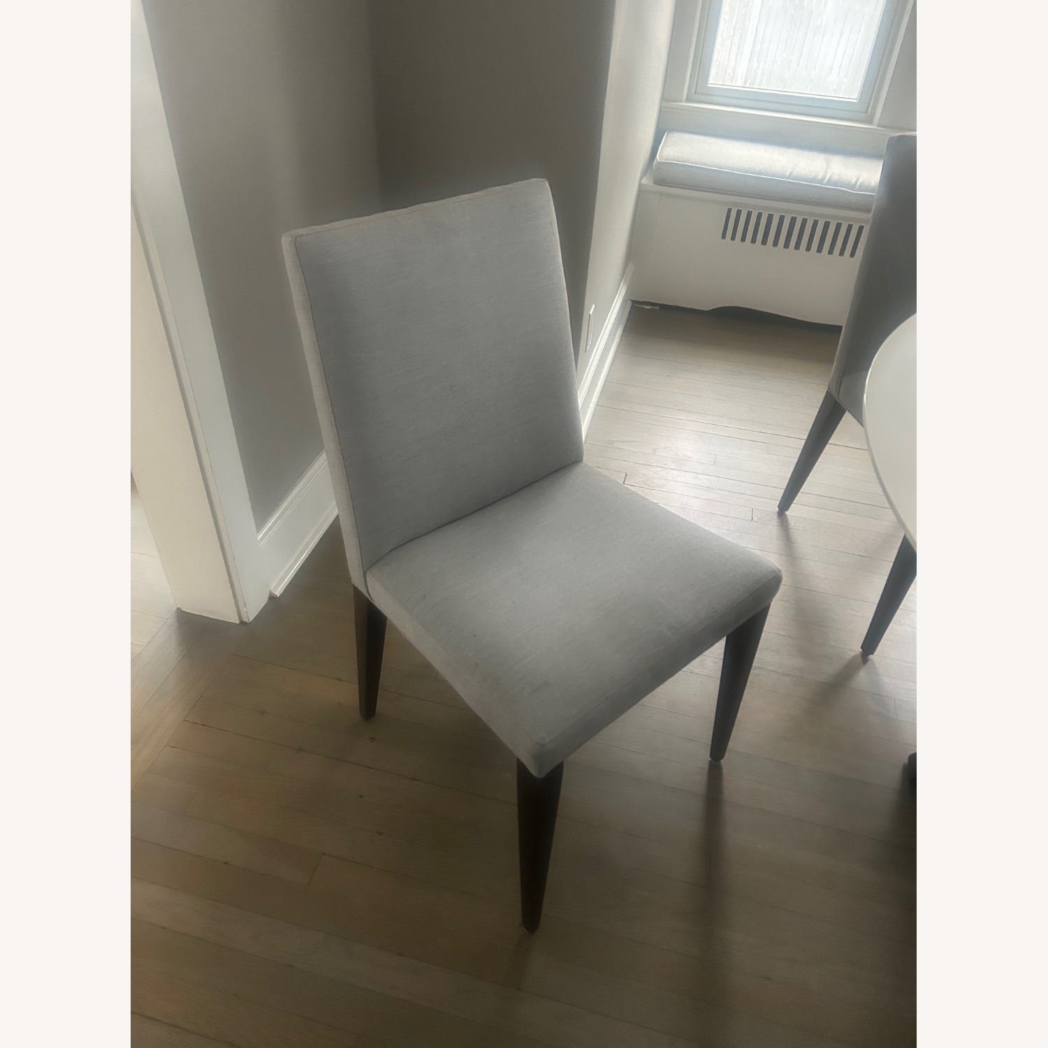 White Lacquer Dining Table, Wood Base + 6 Chairs - image-3