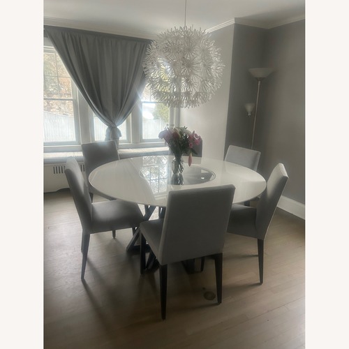 Used White Lacquer Dining Table, Wood Base + 6 Chairs for sale on AptDeco