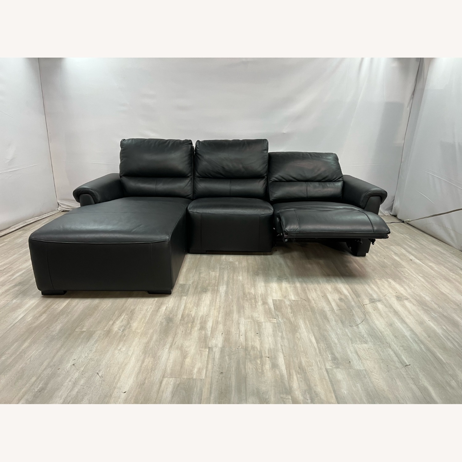 Latitude Run Minnich Power Reclining Sectional - image-8