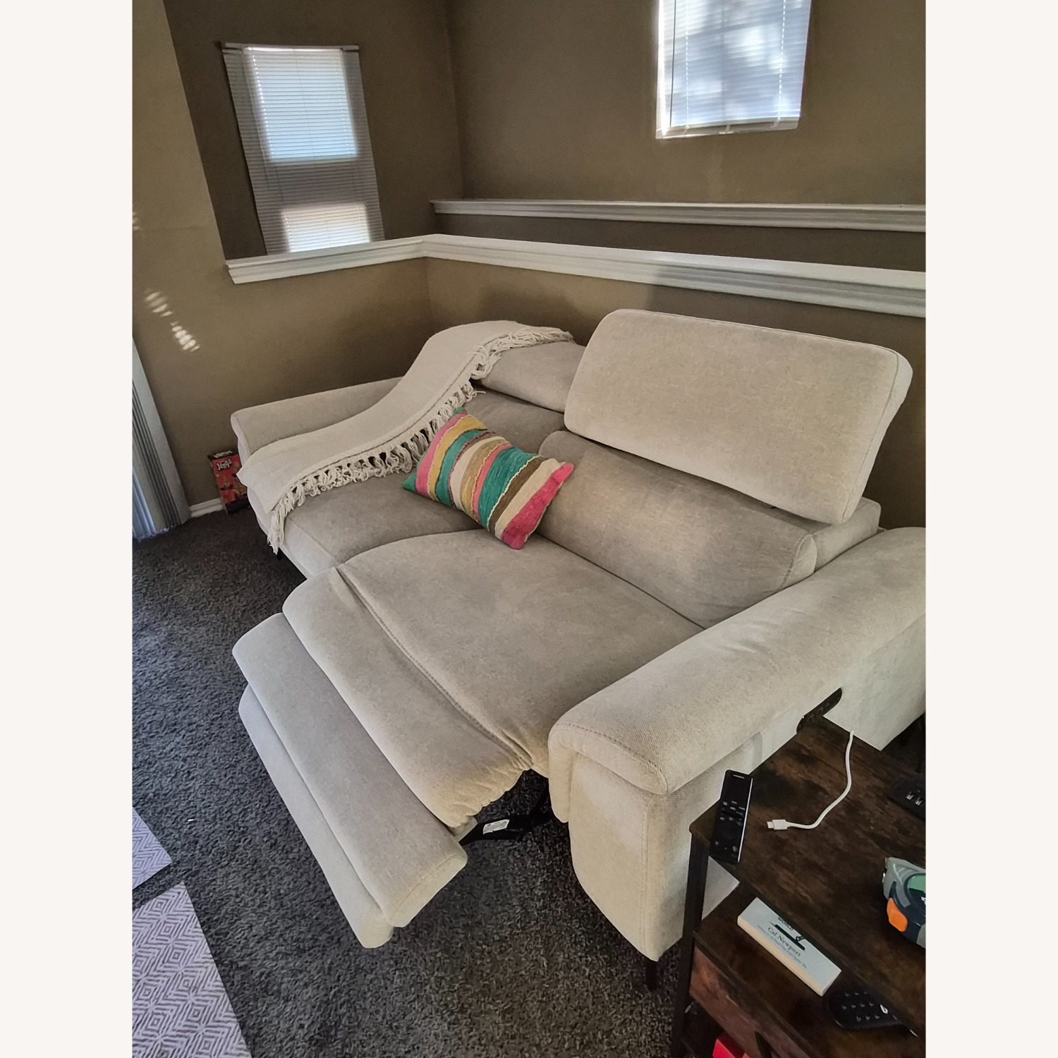 Rooms To Go Weatherford White 2 Seater Sofa - image-4